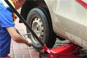 楚雄州附近拖车24小时服务热线电话